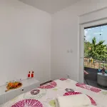 Apartamento Amazing In With Swimming Pool *