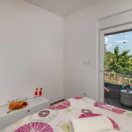 Apartman Amazing In With Swimming Pool *