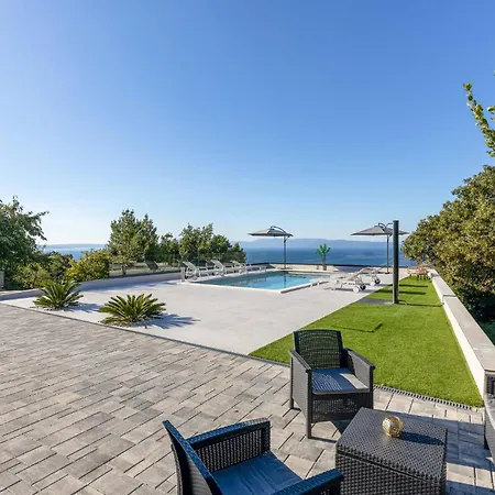 Lovely In With Wifi Appartement Kostrena